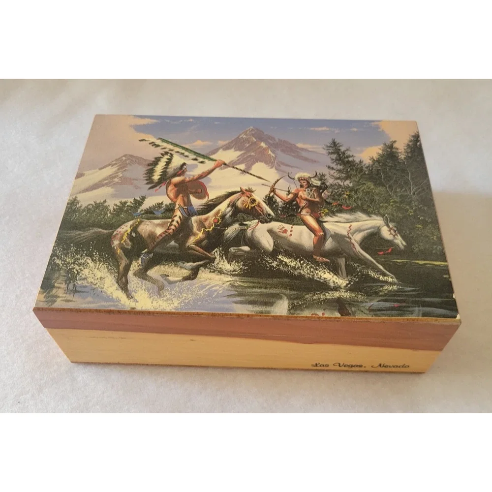 Vtg Wood Box Native American Warriors Horses Las Vegas Hinged Trinket‎ holder